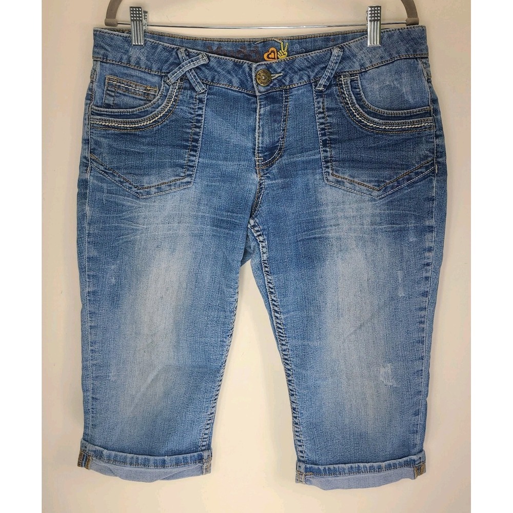 Mudd Juniors 15 Denim Capri Bermuda Shorts Y2K Low Rise Embroidered Pockets